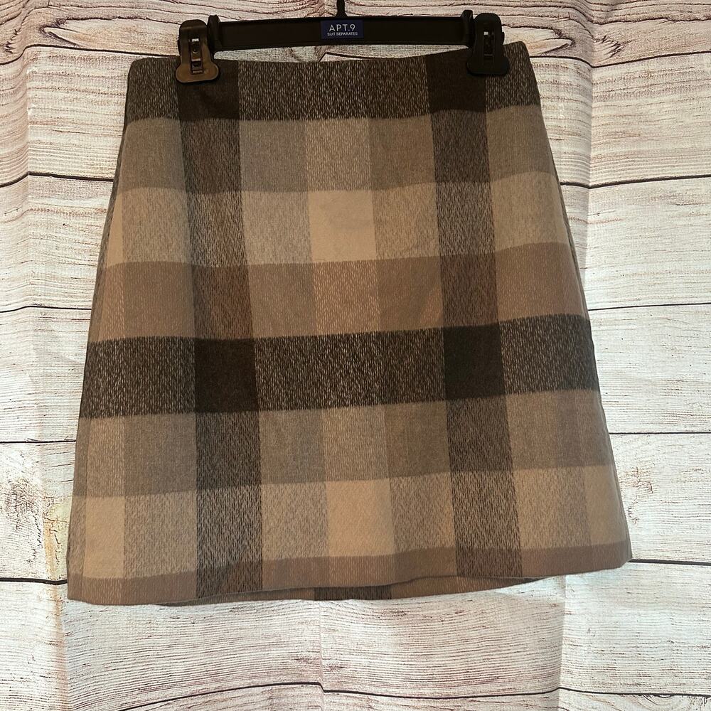 Loft Plaid Skirt soft grays beiges lined Size 4P petite